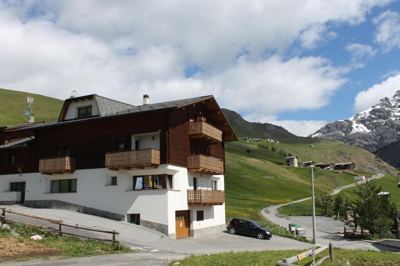 Apartment Il Nocciolino Livigno Exterior foto